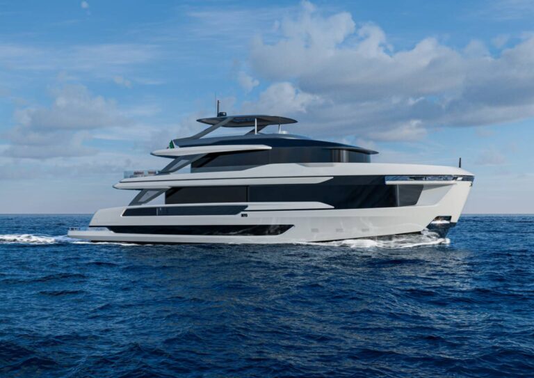 Extra Yachts X100 Triplex