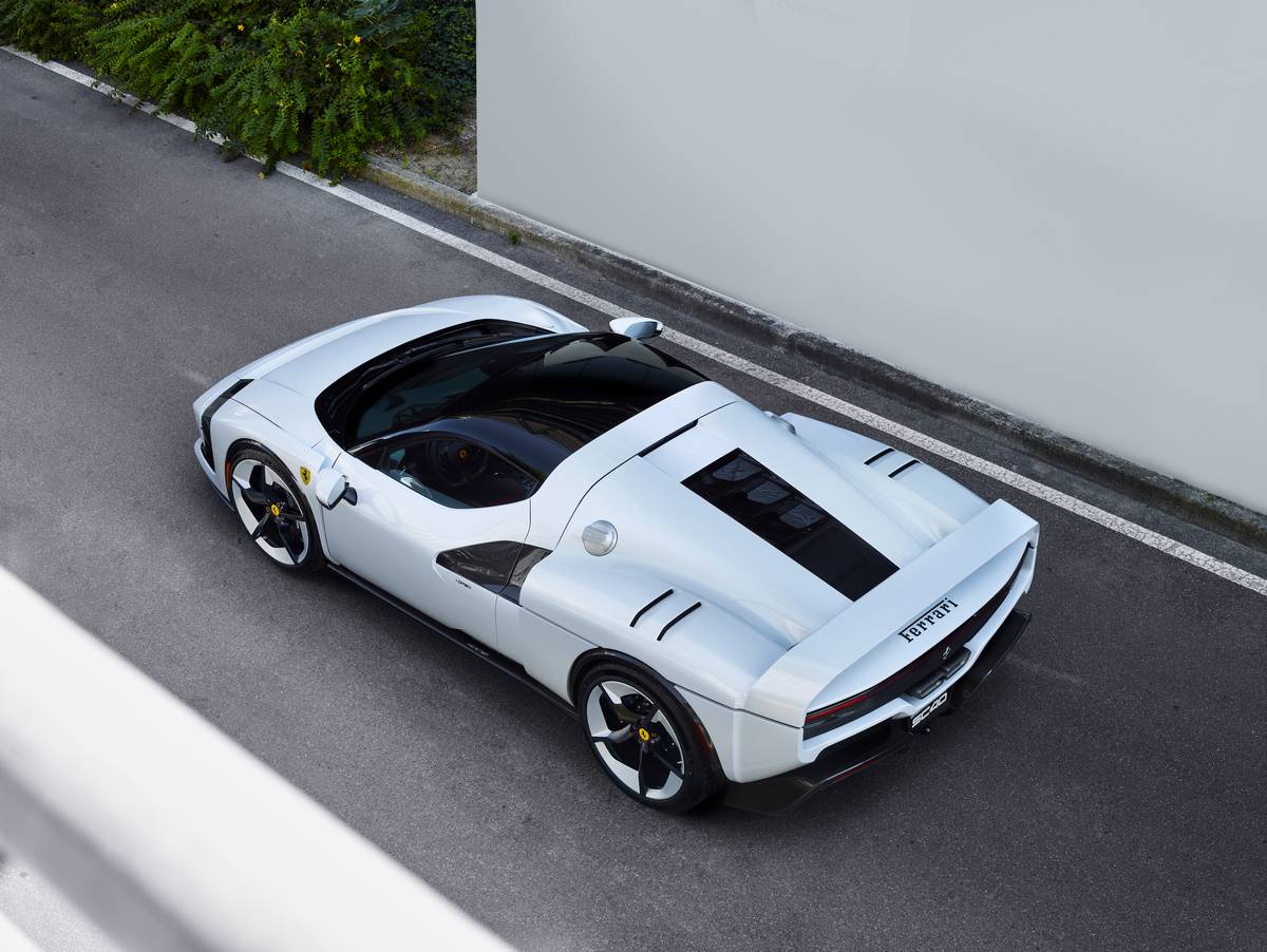 Ferrari SC40 scheda tecnica
