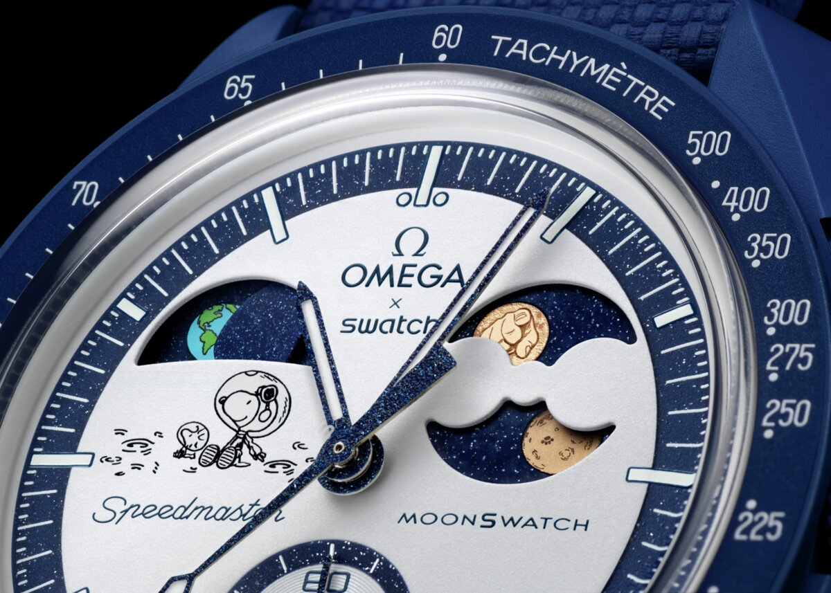 MoonSwatch Mission to Earthphase – Moonshine Gold design