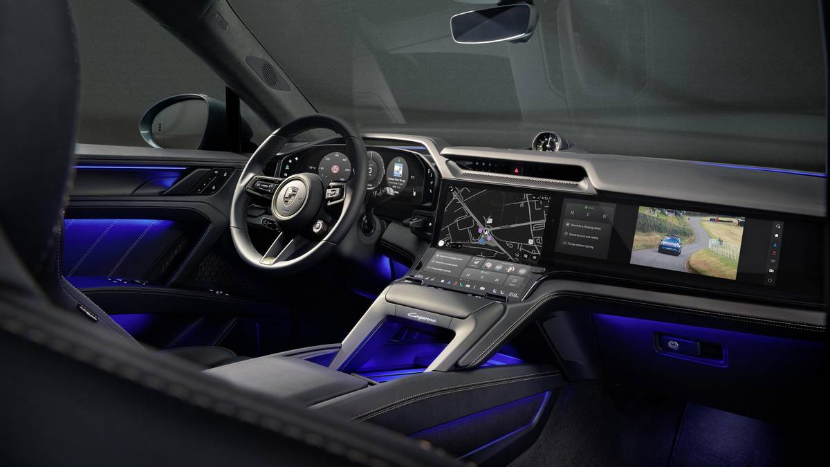 Porsche Cayenne Electric 2025 interni