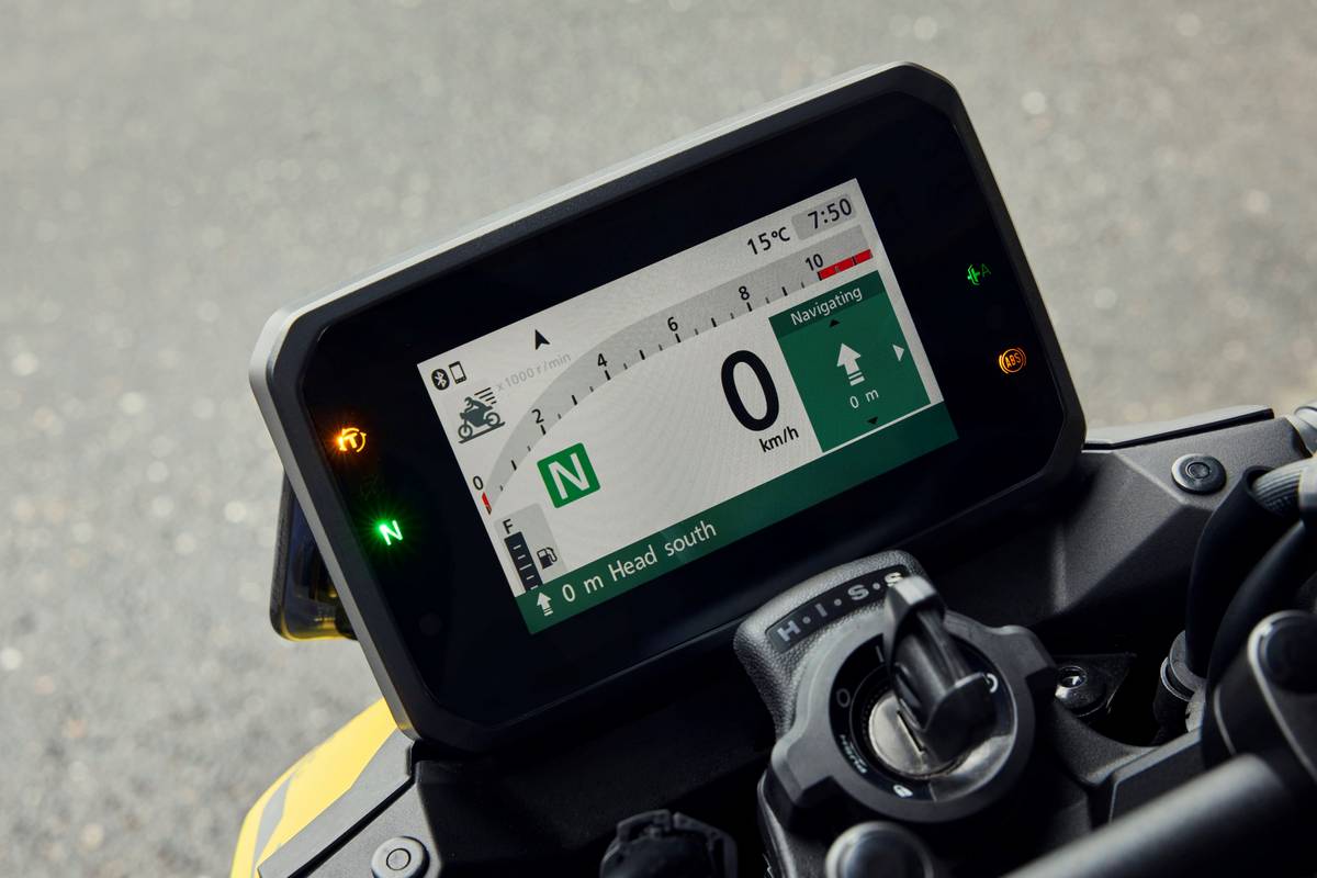 Honda CB750 Hornet 2026 schermo TFT