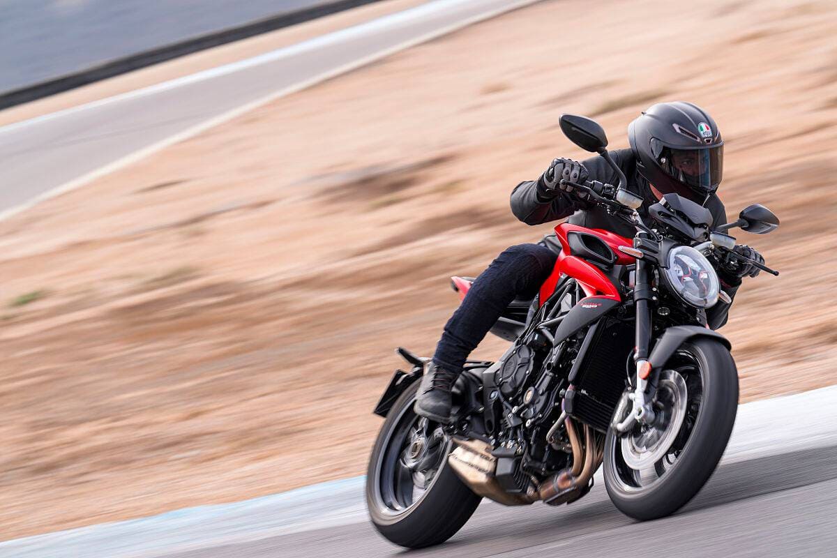 MV Agusta Brutale 800 motore