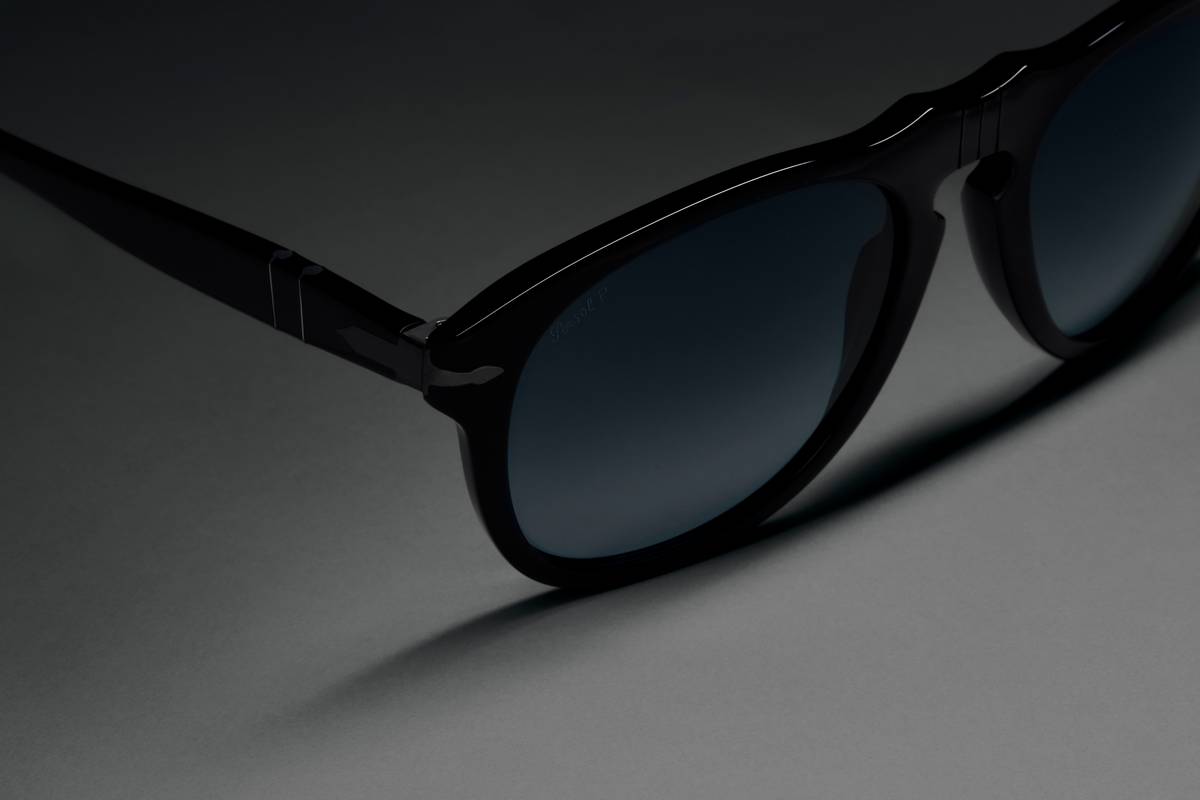 Persol Total Black Arrow modello 649