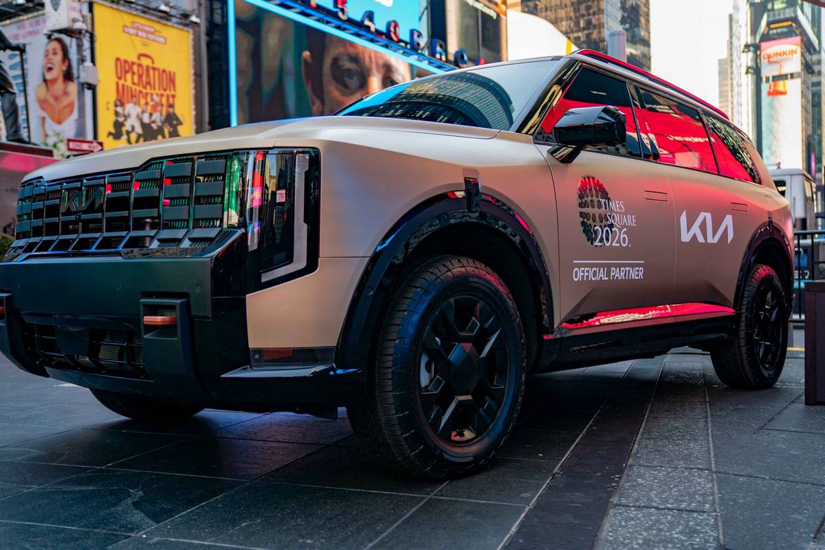 Kia Telluride 2027 Capodanno 2026 Times Square