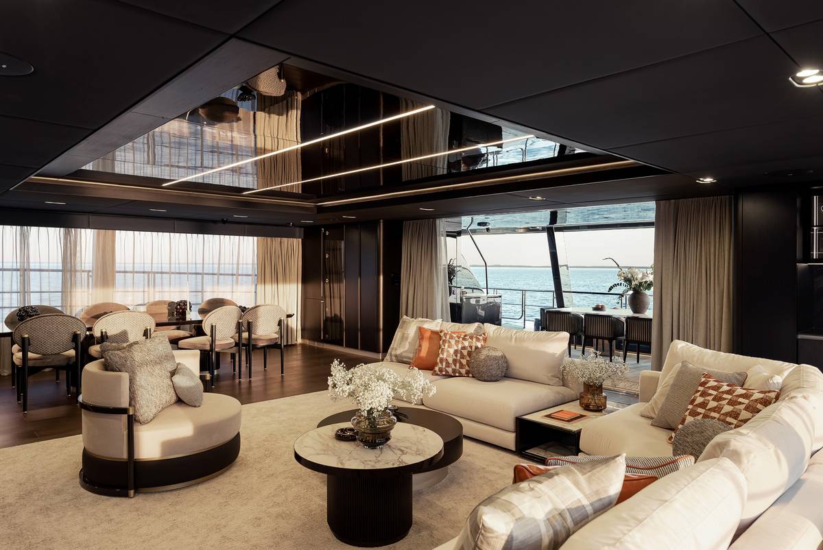 Sunreef 100 Power Eco salone