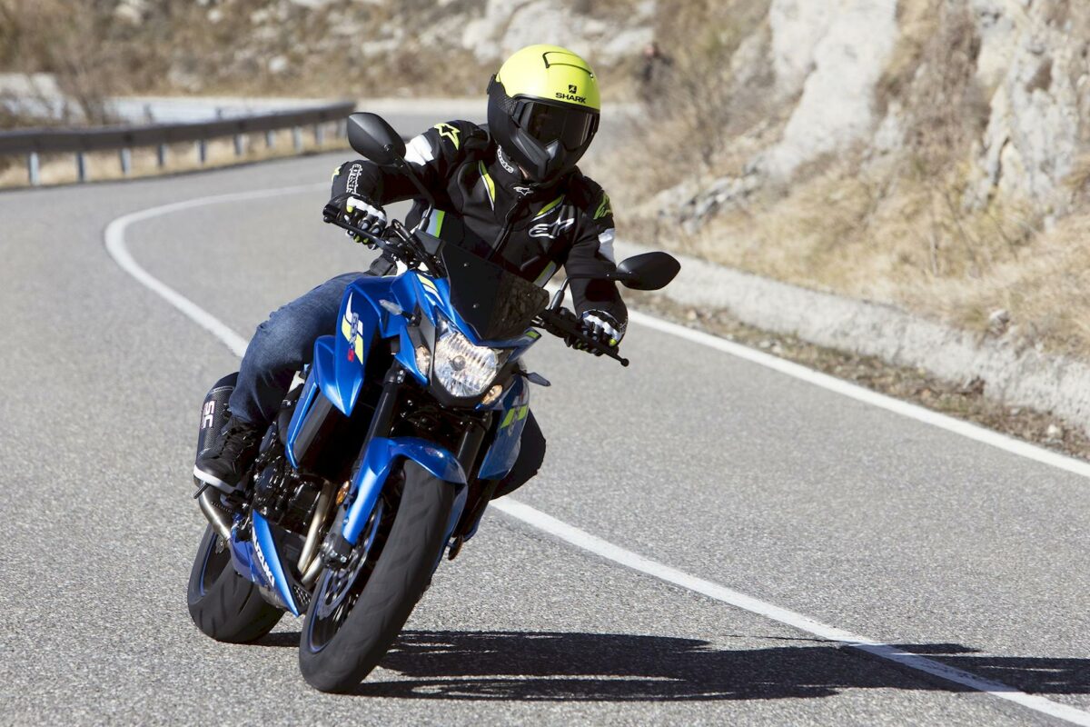 Suzuki GSX-S750 Yugen Titanium e Carbon