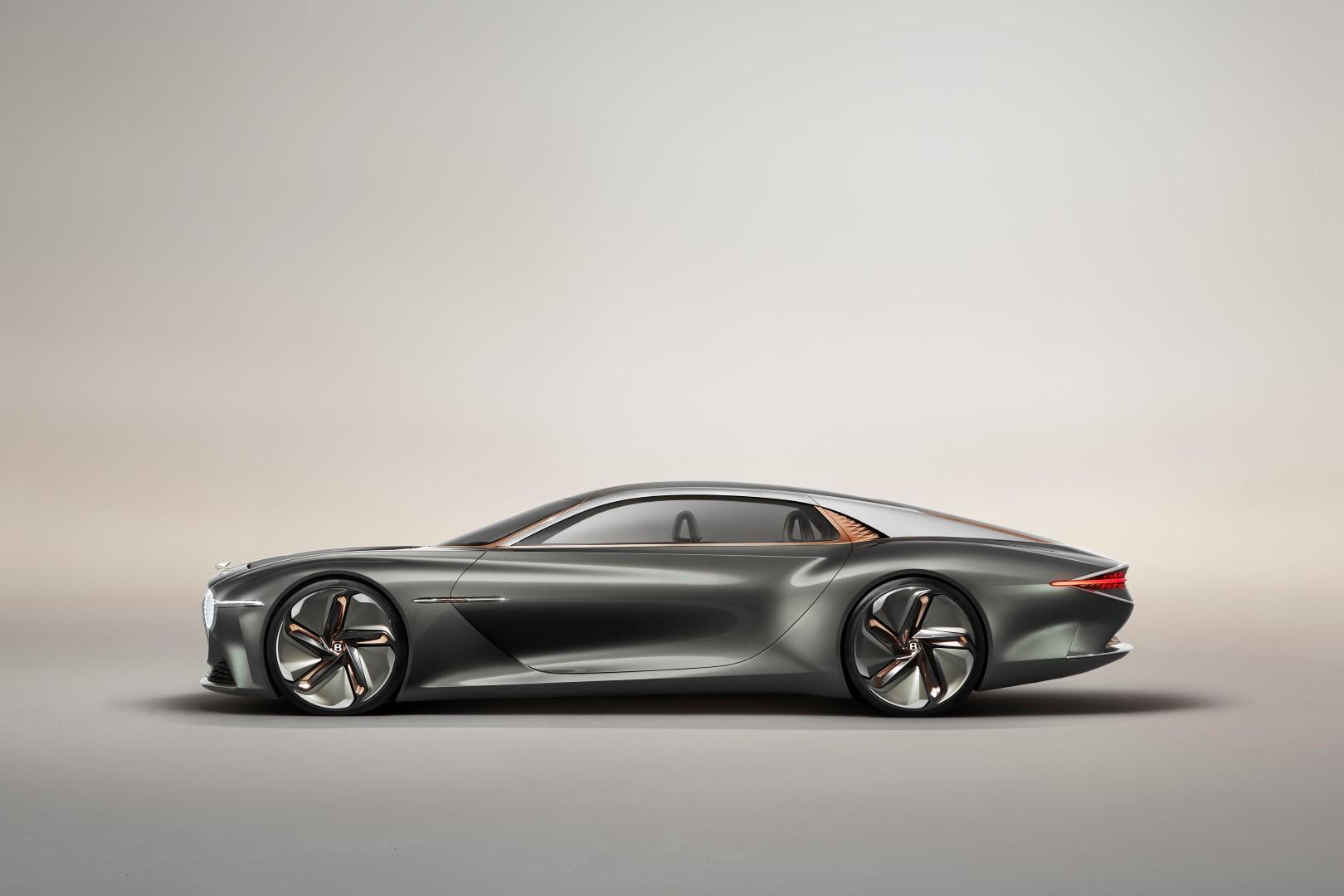 Nuova Bentley EXP 100 GT