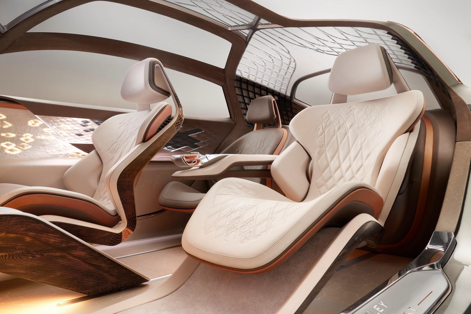 Nuova Bentley EXP 100 GT