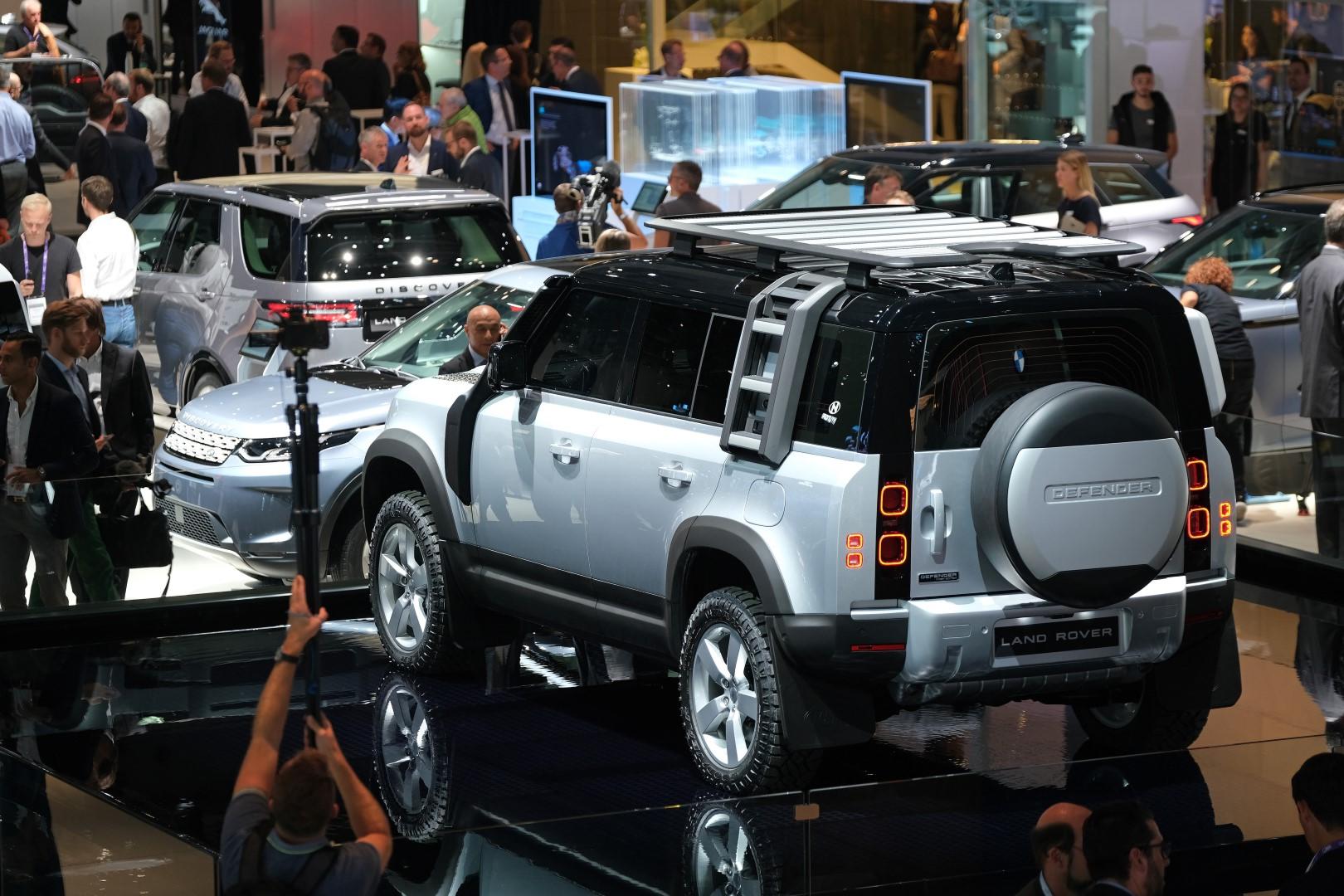 Land Rover Defender