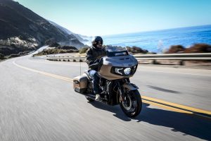 Moto Bagger Indian Challenger Dark Horse 2020 Sandstone Smoke