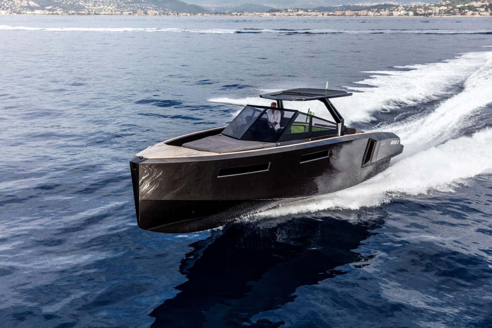Evo Yacht R4 WA