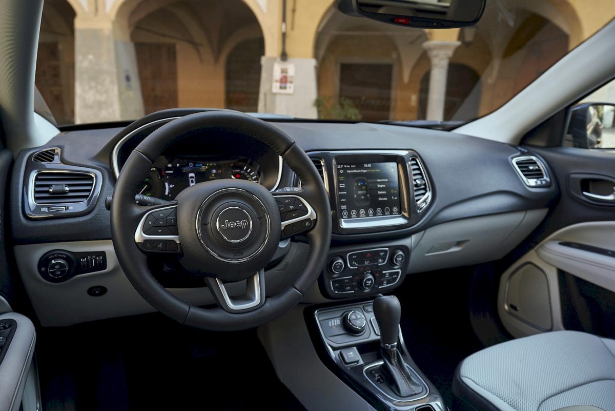Jeep Renegade e Compass 4xe