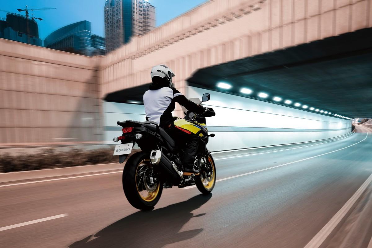 Suzuki V-STROM 650 2021