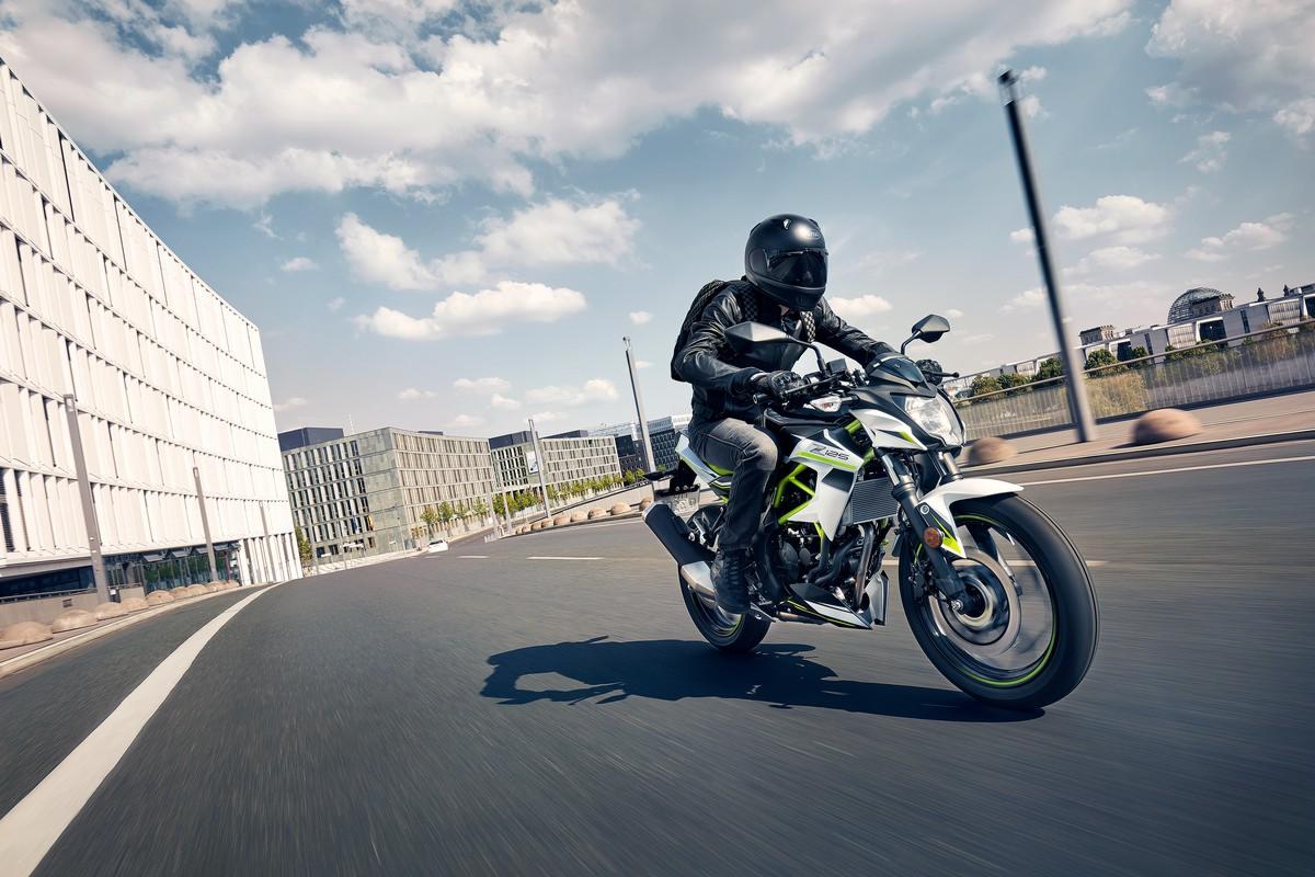 Kawasaki Z125 e Ninja 125 2021