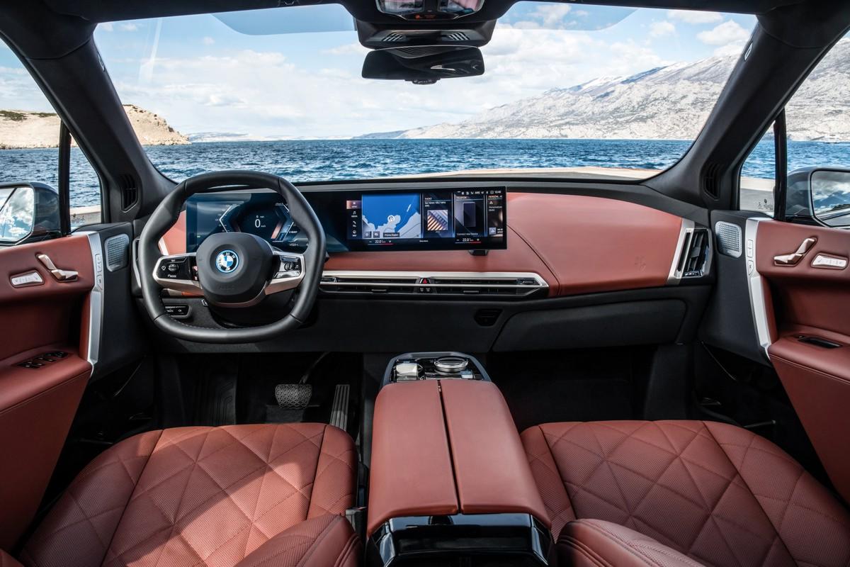 Nuova BMW iX 2021