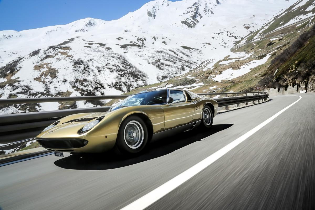 Lamborghini motore V12
