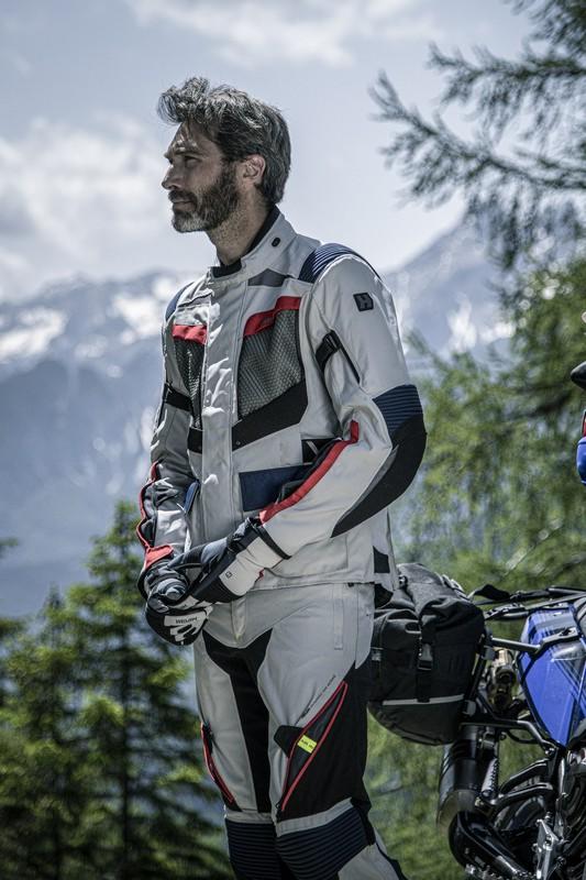 Hevik abbigliamento moto 2022