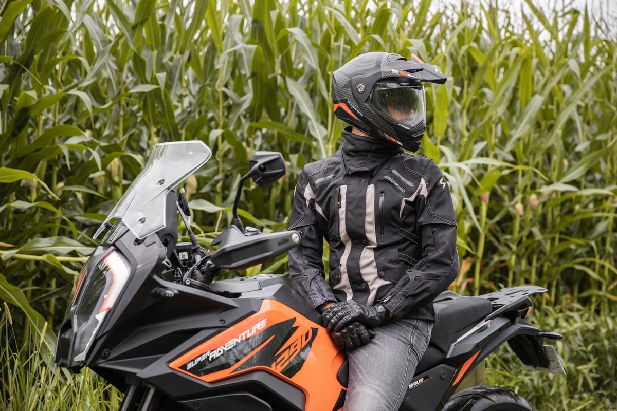 ADX-2 Scorpion Sports
