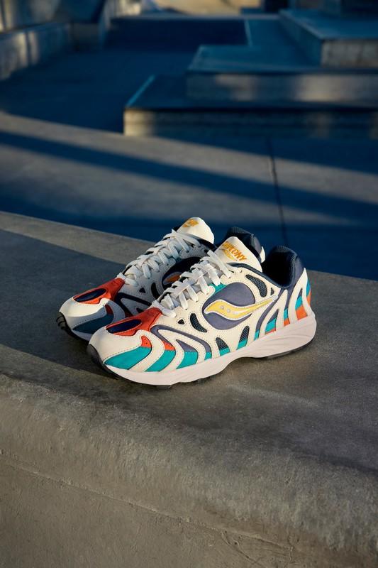 Nuova Saucony Grid Azura 2000