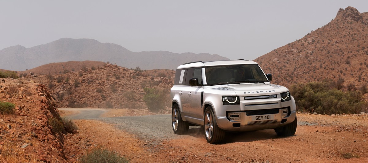 Nuova Land Rover Defender 130