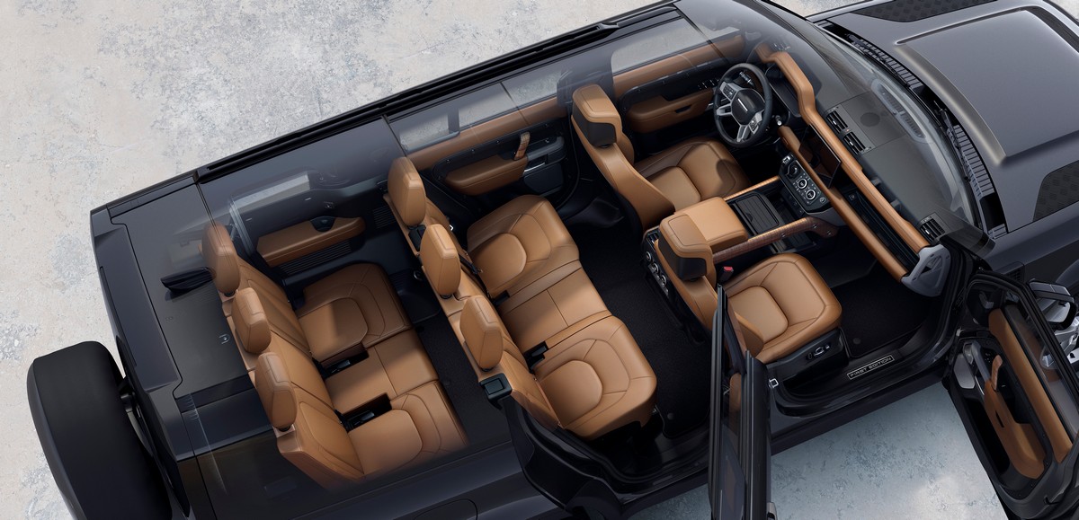 Nuova Land Rover Defender 130