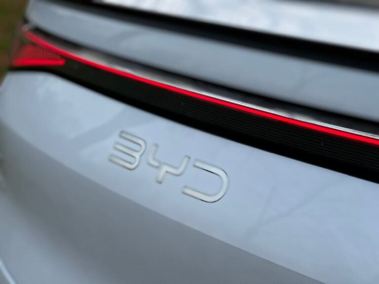 BYD Sealion 7